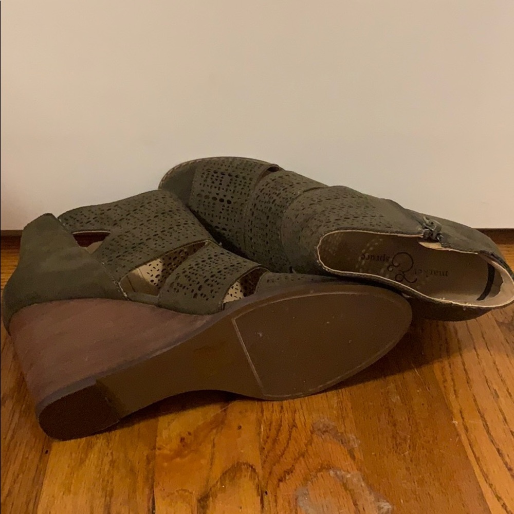 Wedges - Picture 2 of 3